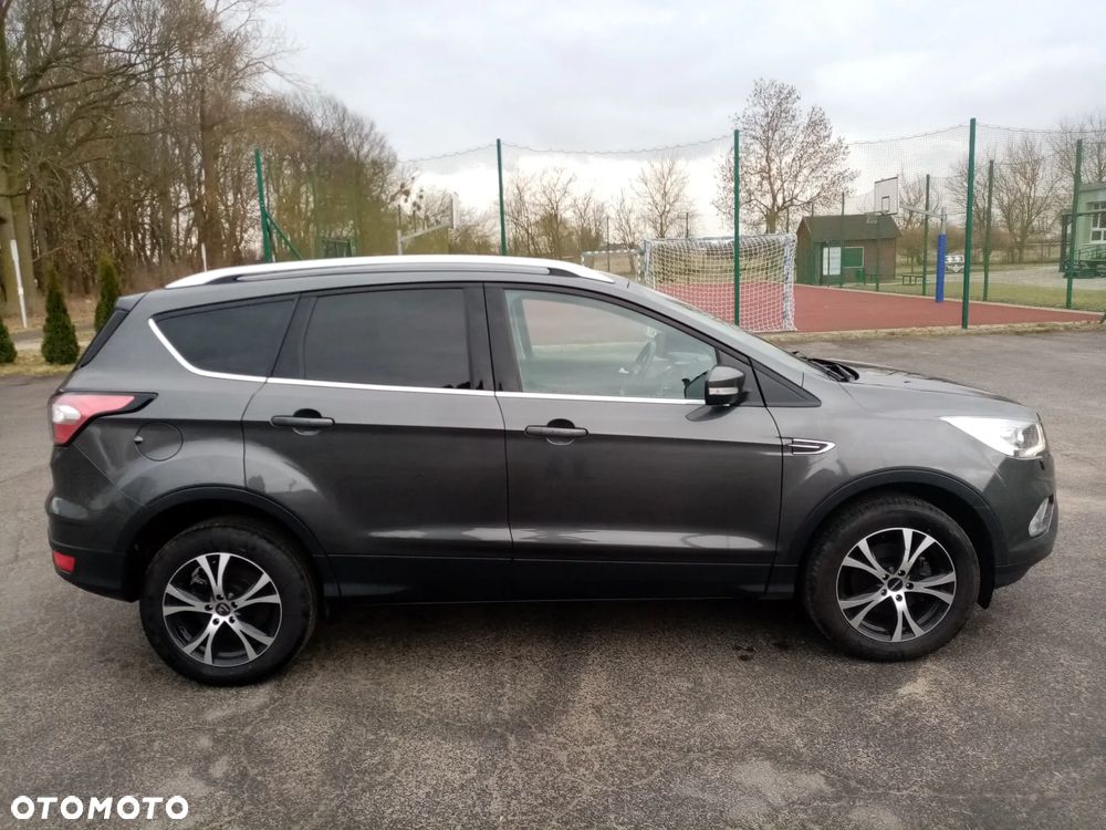 Ford Kuga - 11
