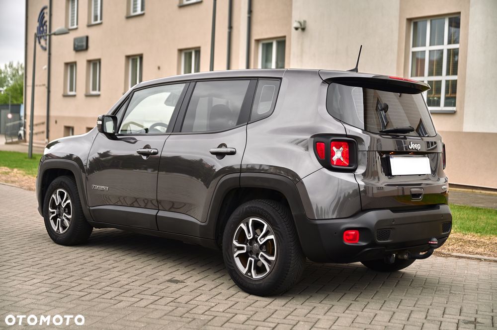 Jeep Renegade 1.3 GSE T4 Turbo Longitude FWD S&S - 9