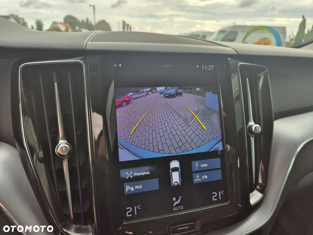 Volvo XC 60 B4 D AWD Geartronic Momentum Pro - 30