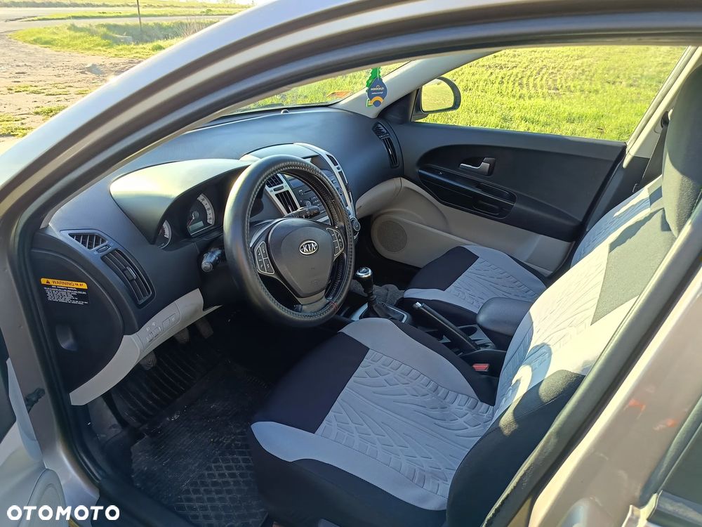 Kia Ceed 1.6 Comfort - 5