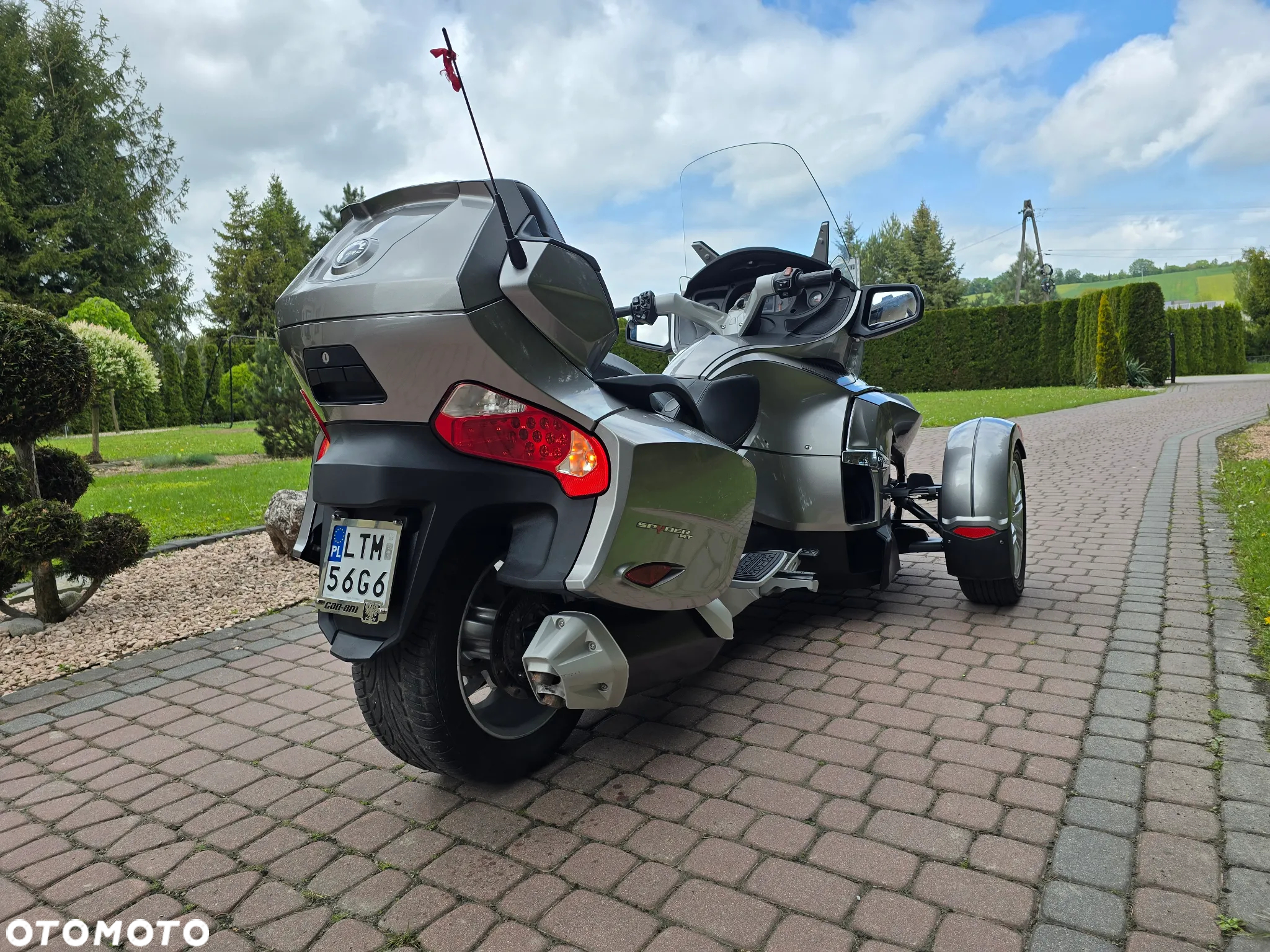 Can-Am Spyder - 4