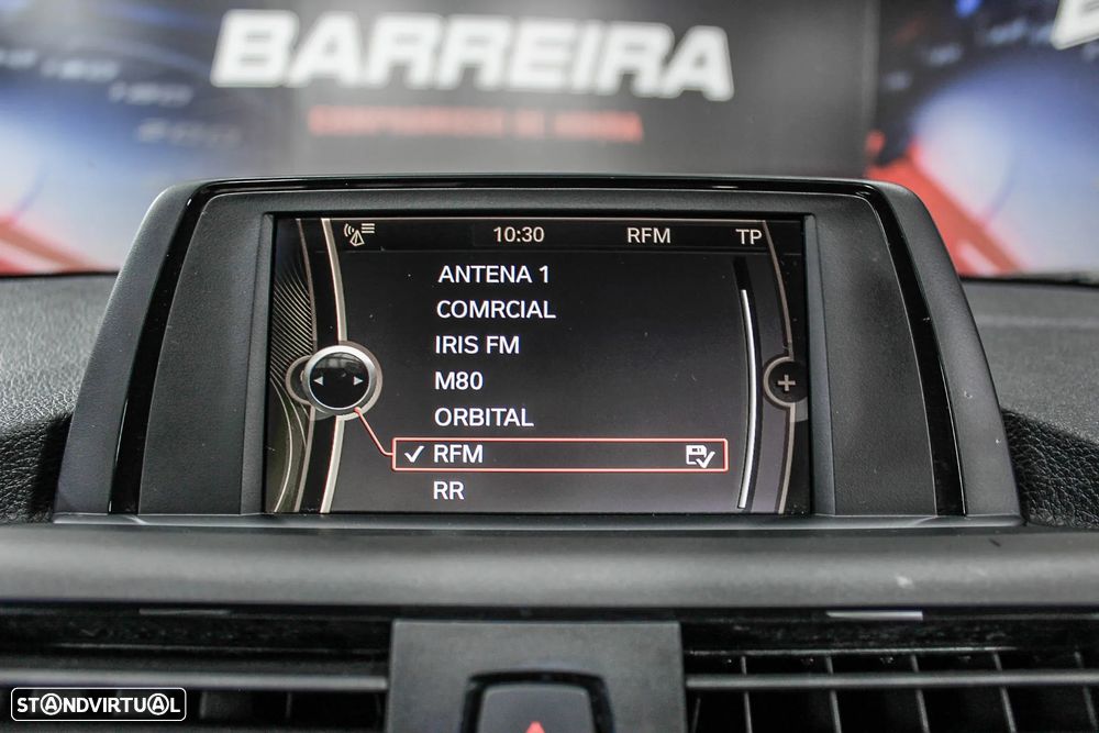 BMW 118 d Line Urban - 35