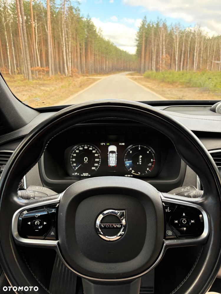 Volvo XC 90 D5 AWD R-Design 7os - 14