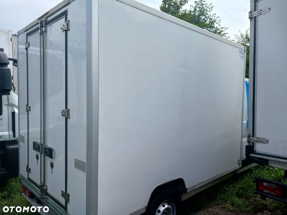 Iveco Daily 35S12 2016r 289 tyś km Chłodnia Mroźnia Izoterma Agregat  Zasilanie 230V - 2