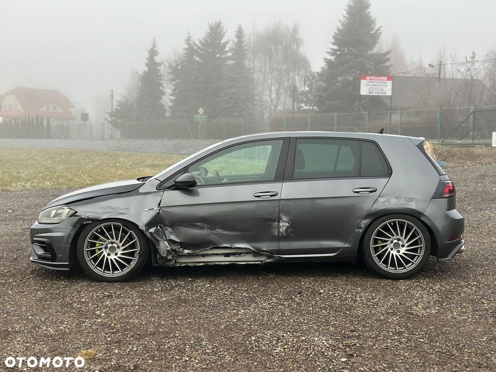 Volkswagen Golf - 10