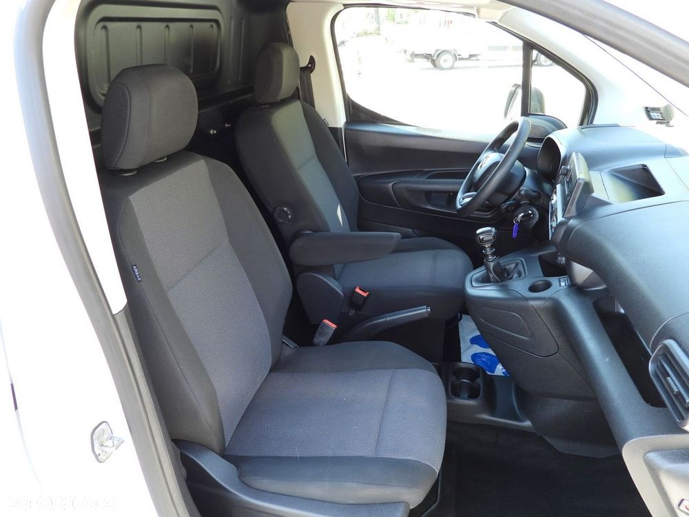 Toyota PROACE CITY  FURGON CHŁODNIA  -15*C ZASILANIE 230V TEMPOMAT KLIMATYZACJA  100KM - 40