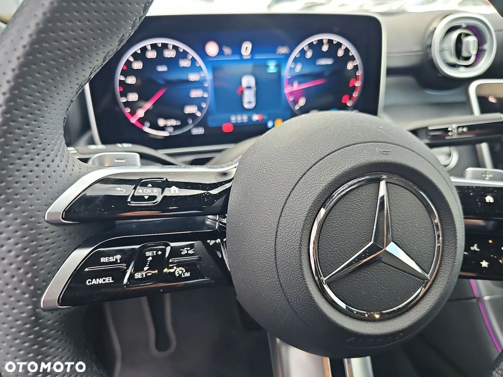 Mercedes-Benz Klasa C 200 4Matic 9G-TRONIC AMG Line - 21