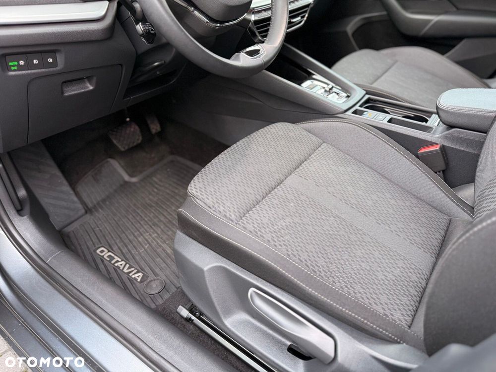 Skoda Octavia 2.0 TSI 4x4 Style DSG - 25