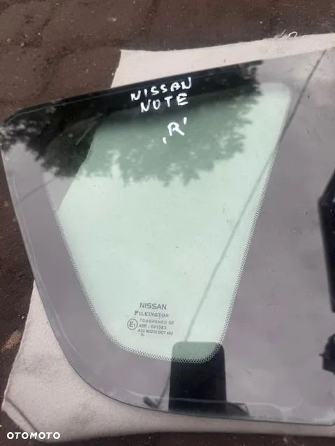 SZYBA KAROSERYJNA PRAWA NISSAN NOTE HB 09-13 1.4 - 3