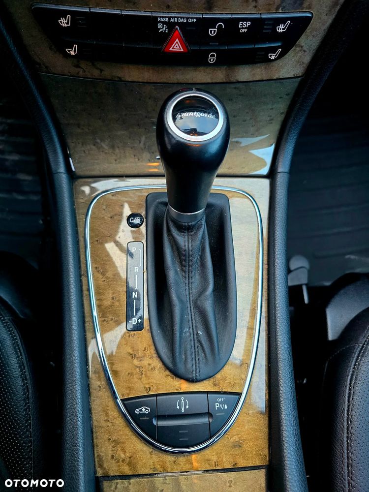 Mercedes-Benz Klasa E 320 CDI 7G-TRONIC Avantgarde BusinessEDITION - 21