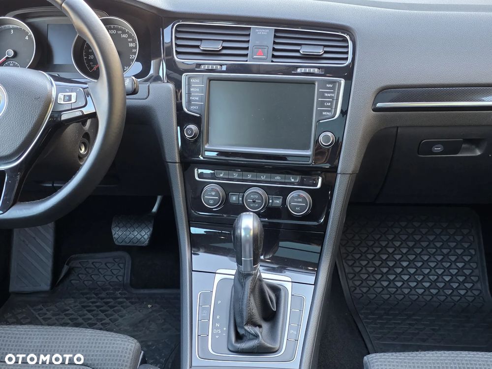 Volkswagen Golf Variant 2.0 TDI (BlueMotion Technology) DSG Highline - 20