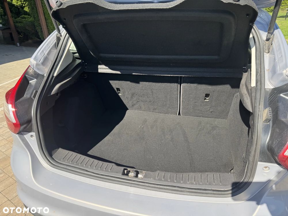 Ford Focus 1.6 Ambiente - 14