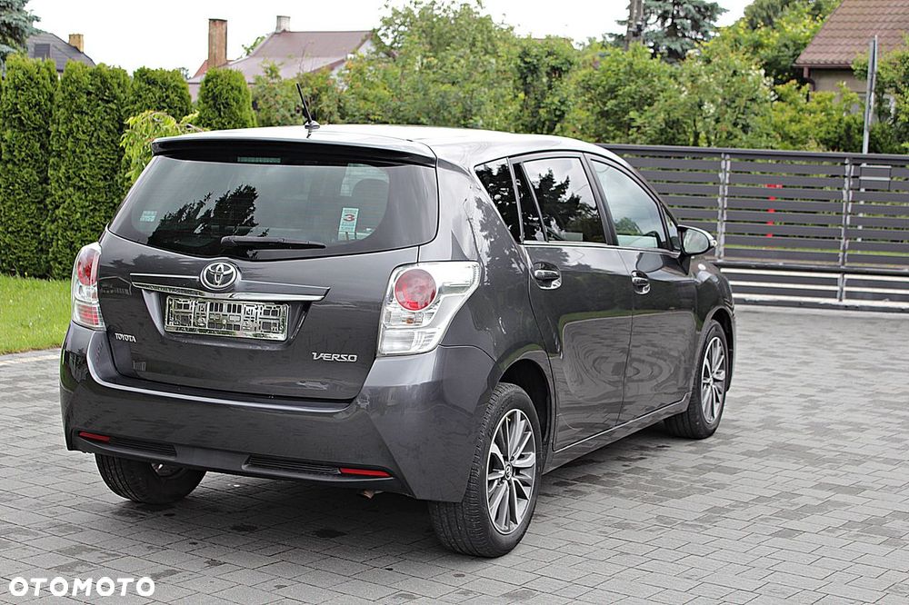 Toyota Verso 1.8 Prestige MS EU6 - 15