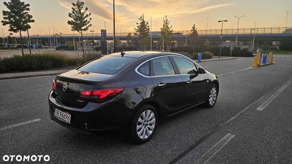 Opel Astra 1.4 Turbo Selection - 16