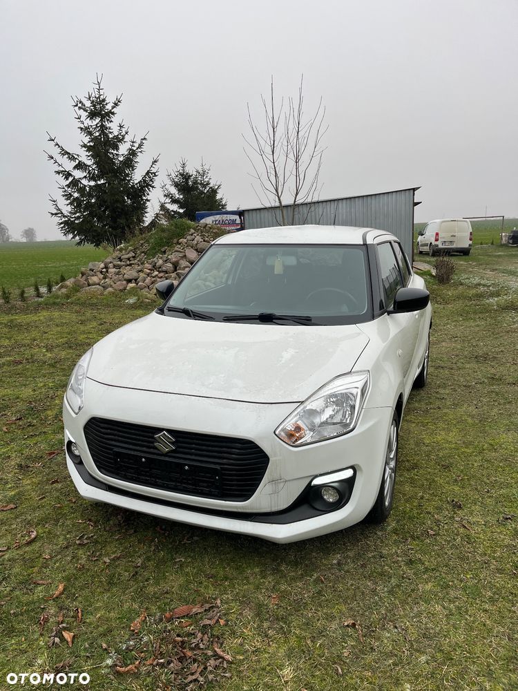 Suzuki Swift 1.2 Premium - 1