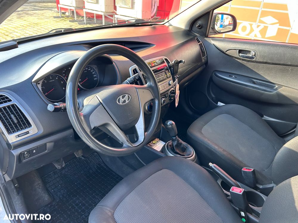 Hyundai i20 1.1 CRDi M/T Confort - 8