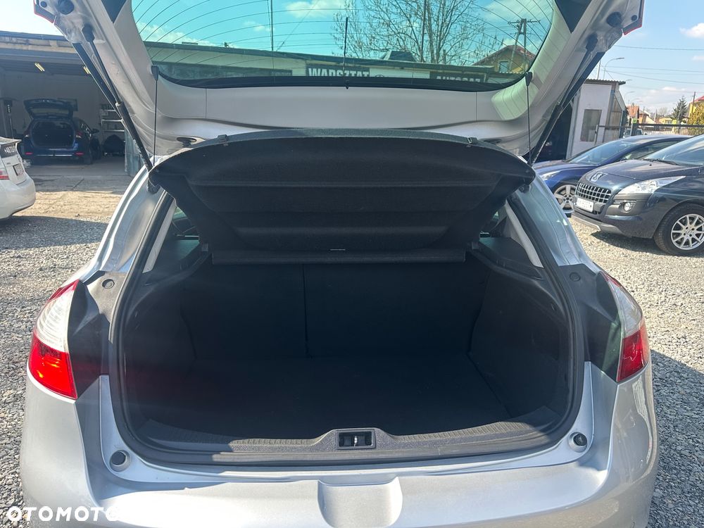 Renault Megane ENERGY TCe 130 Start & Stop Bose Edition - 15