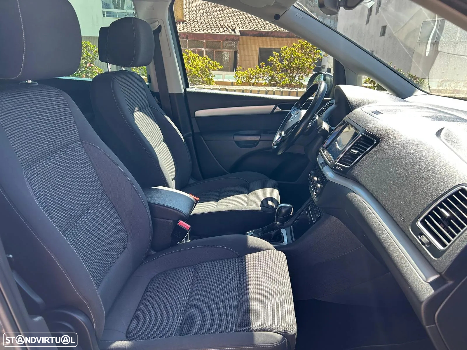 VW Sharan 2.0 TDI Confortline DSG - 25