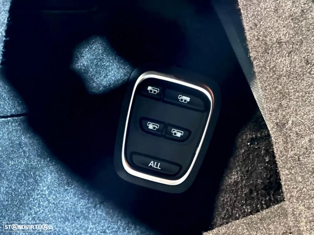 Renault Grand Scénic BLUE dCi 150 EDC BLACK EDITION - 10