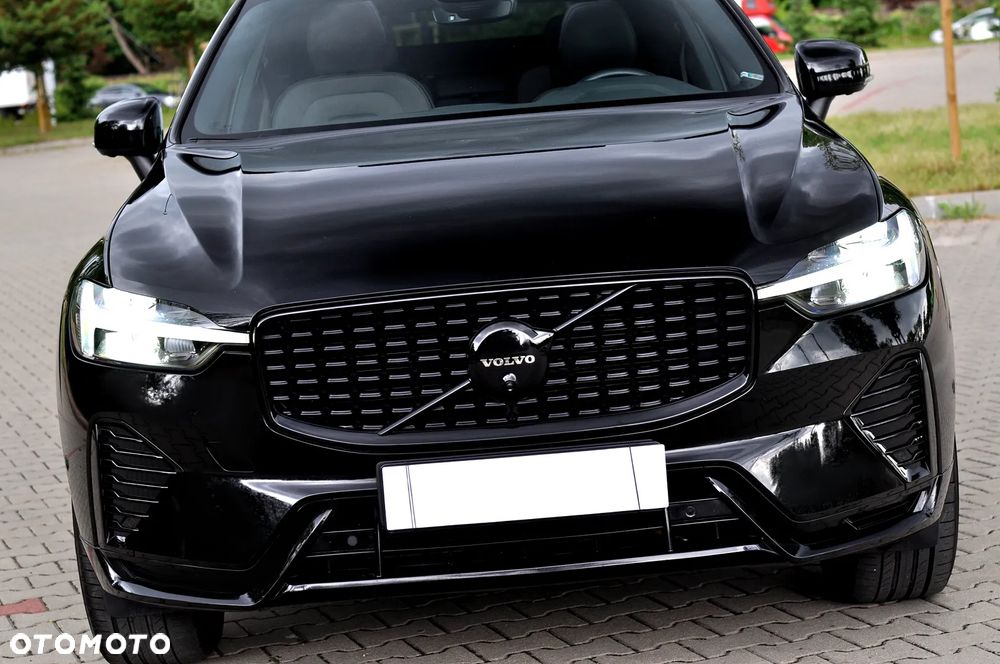 Volvo XC 60 B4 D AWD Ultimate Dark - 17