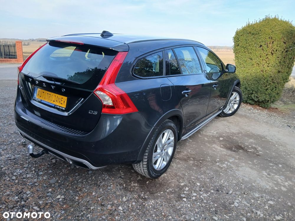 Volvo V60 D3 Summum - 6