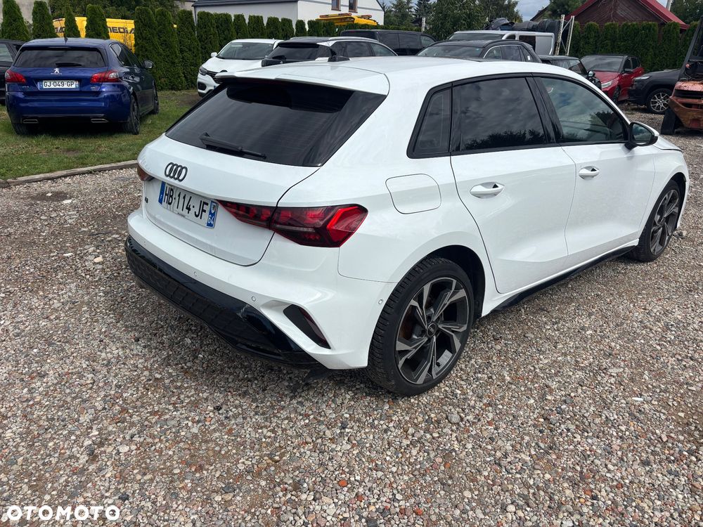 Audi A3 Sportback 40 TFSIe S tronic - 4