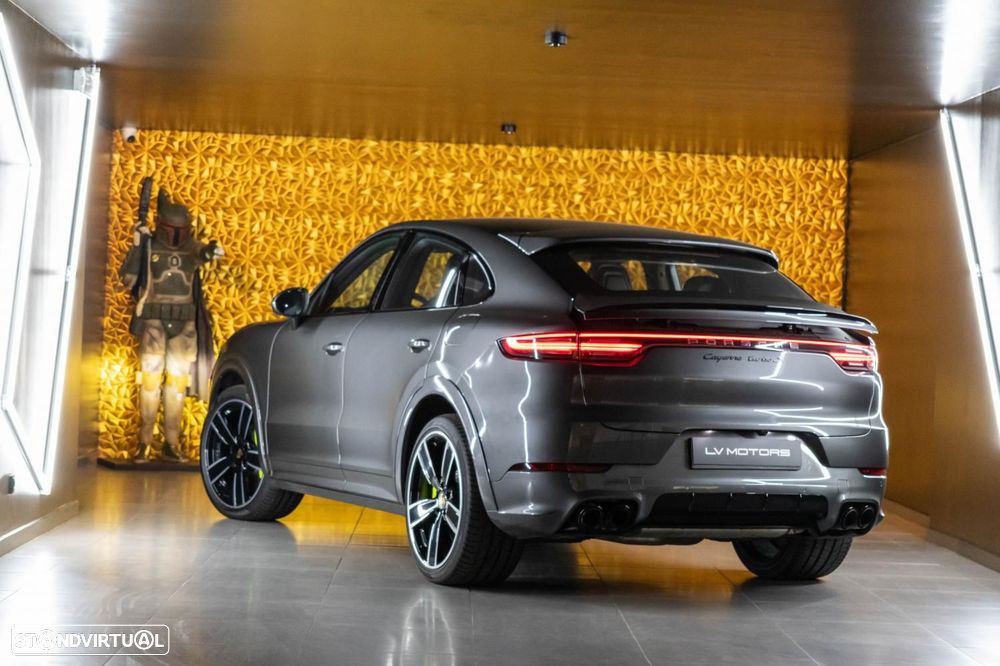 Porsche Cayenne Coupé Turbo S E-Hybrid - 17