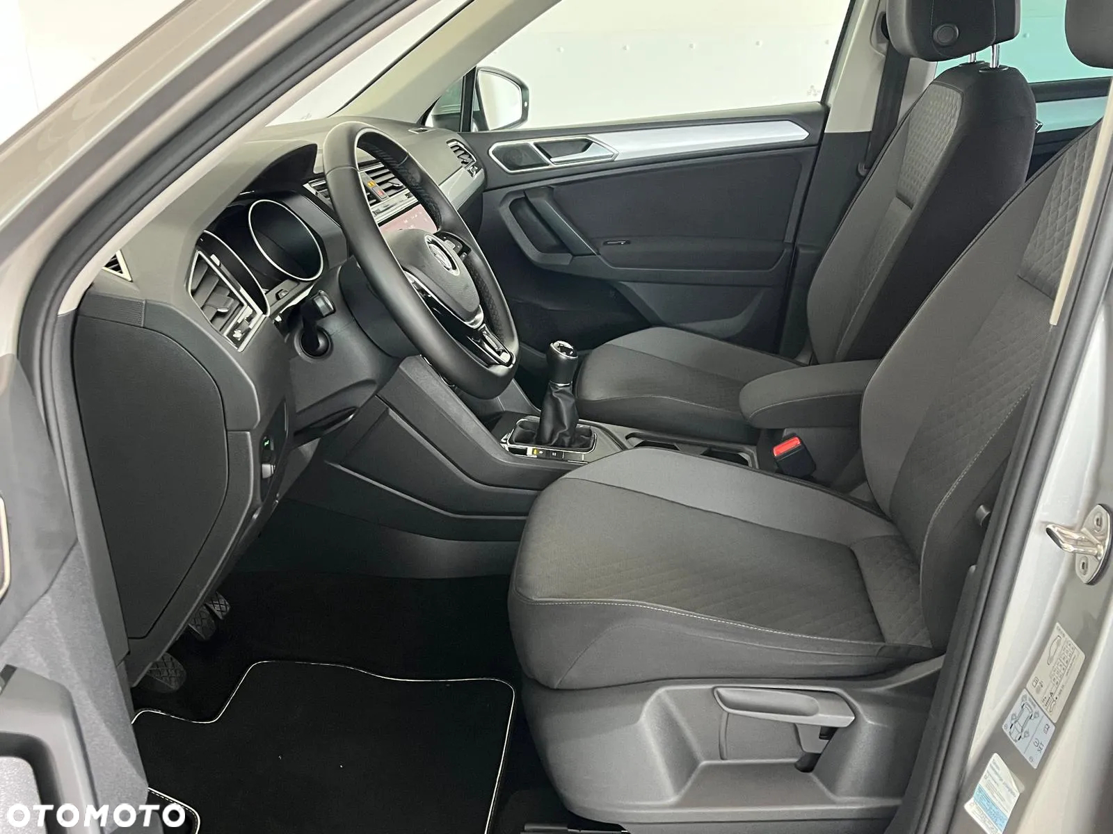 Volkswagen Tiguan 1.5 TSI EVO Comfortline - 33