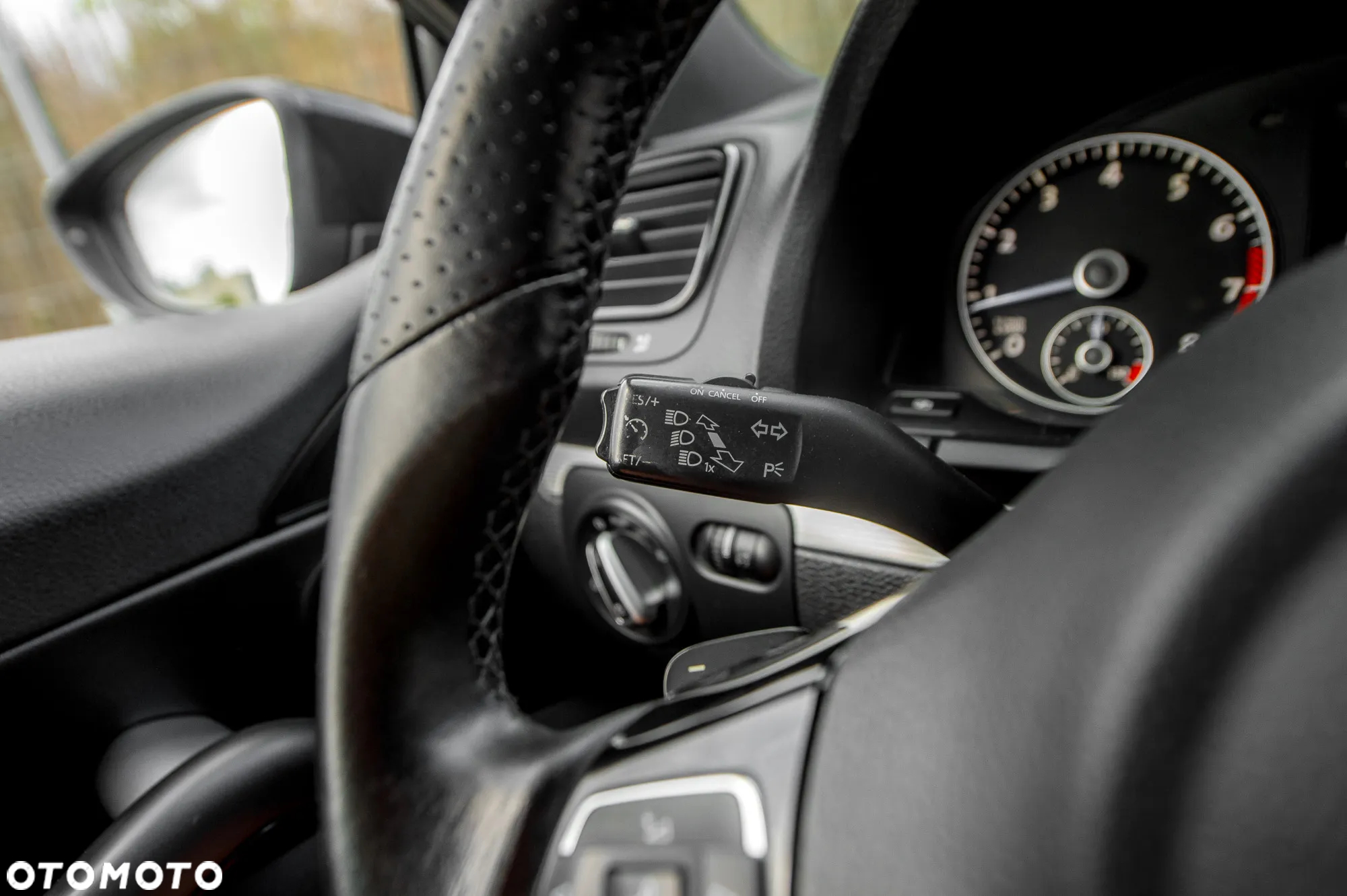 Volkswagen Scirocco 2.0 TSI R DSG - 33