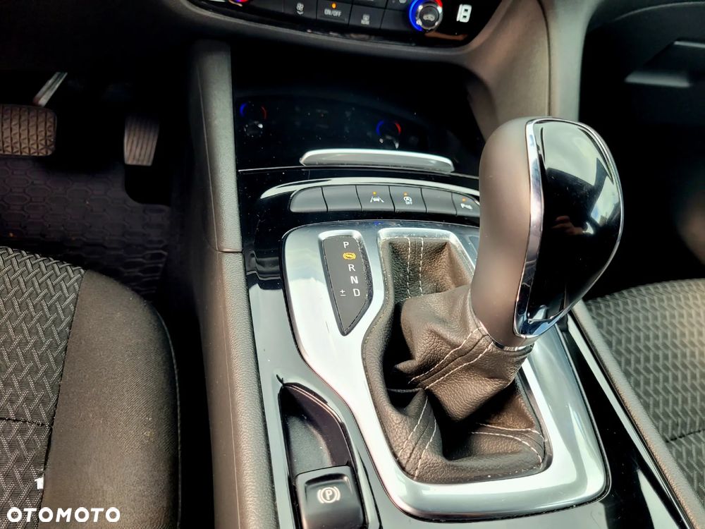 Opel Insignia - 31