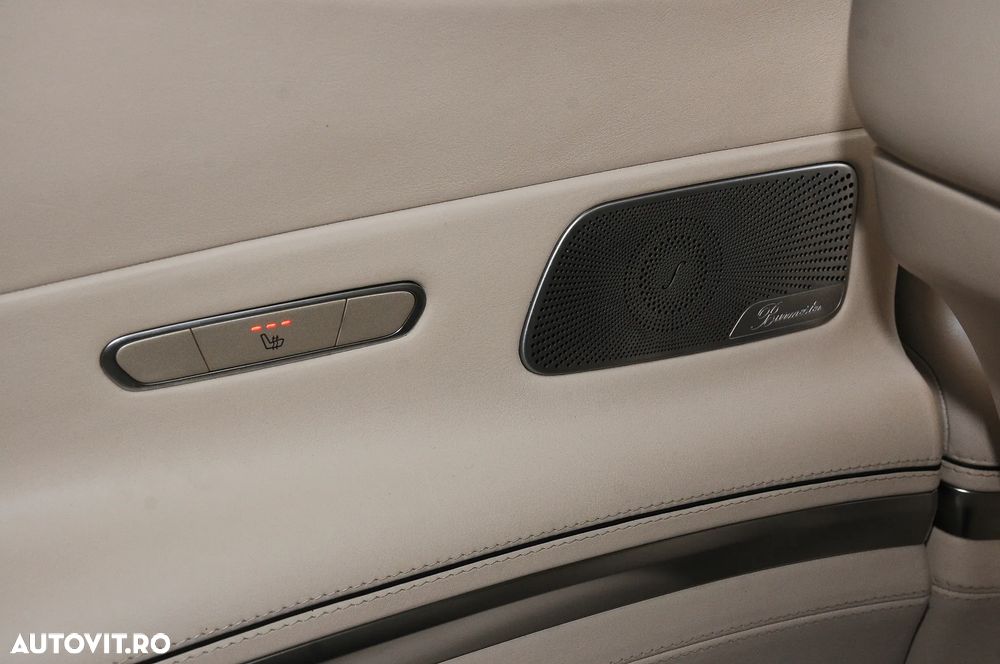 Mercedes-Benz S 500 4MATIC Aut - 31