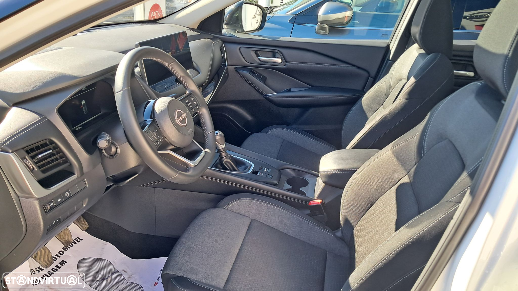 Nissan Qashqai 1.3 DIG-T N-Connecta LED+SKY - 6