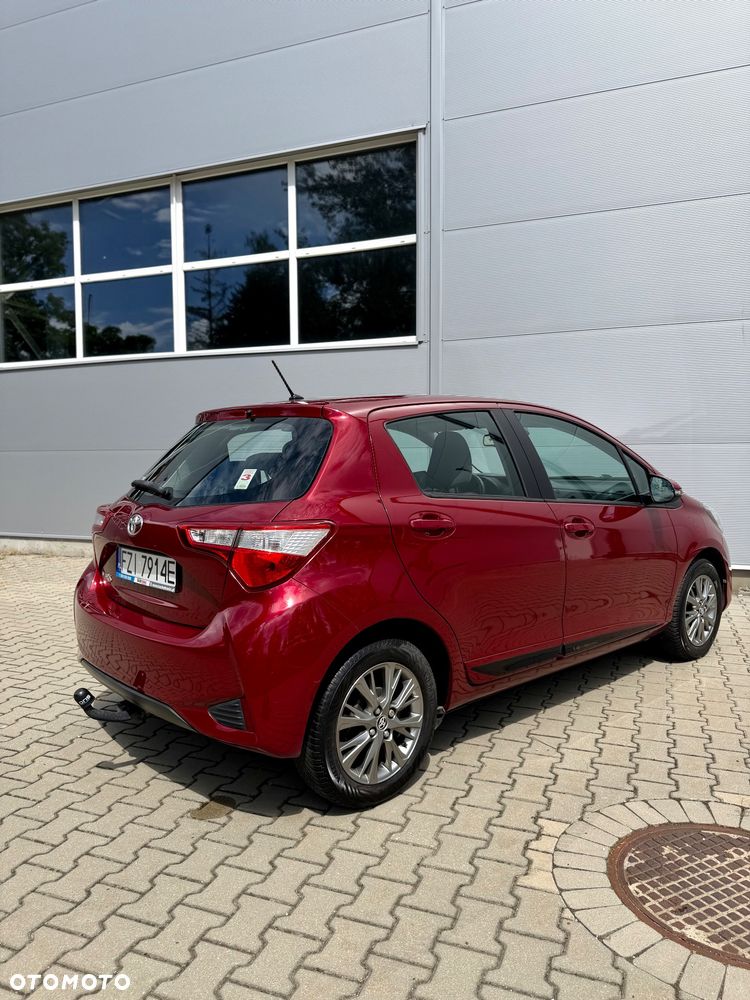 Toyota Yaris 1.5 Dynamic - 11