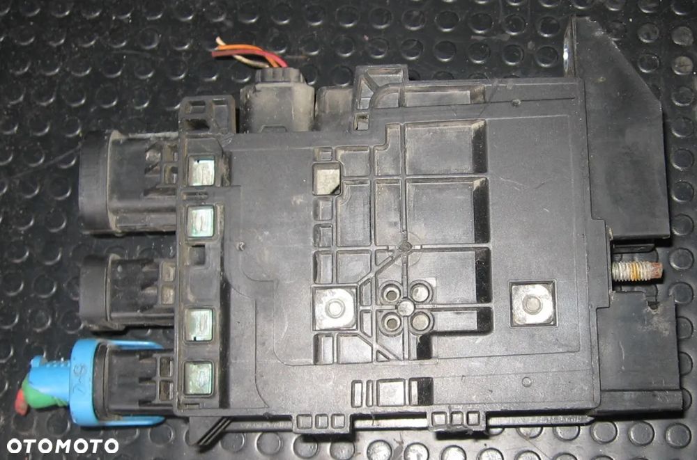 243800007R sterownik akumulatora MEGANE III SCENIC III - 3