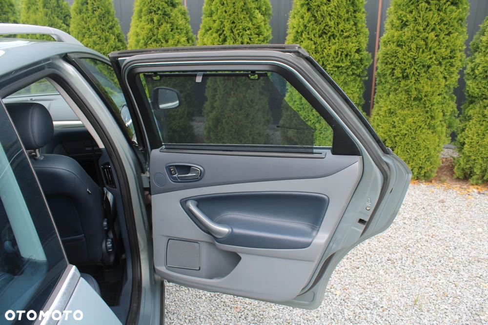 Ford Mondeo 1.8 TDCi Titanium - 33