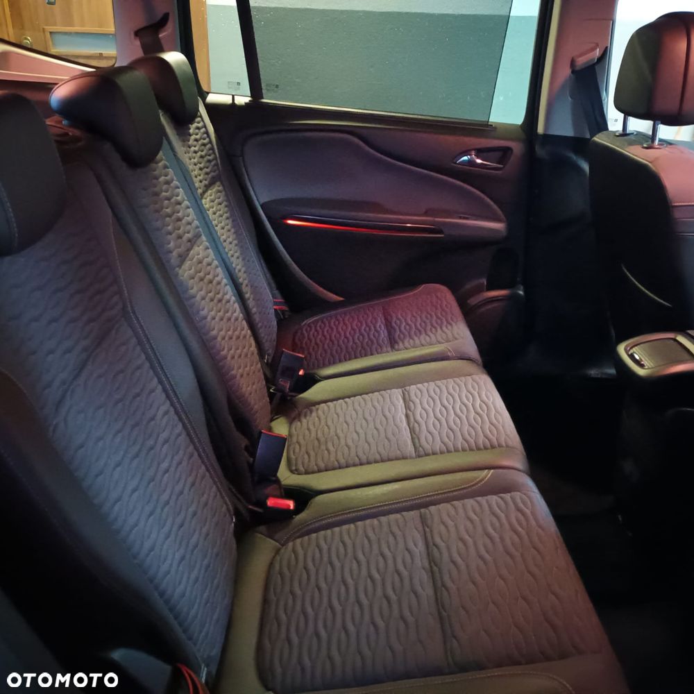 Opel Zafira - 13