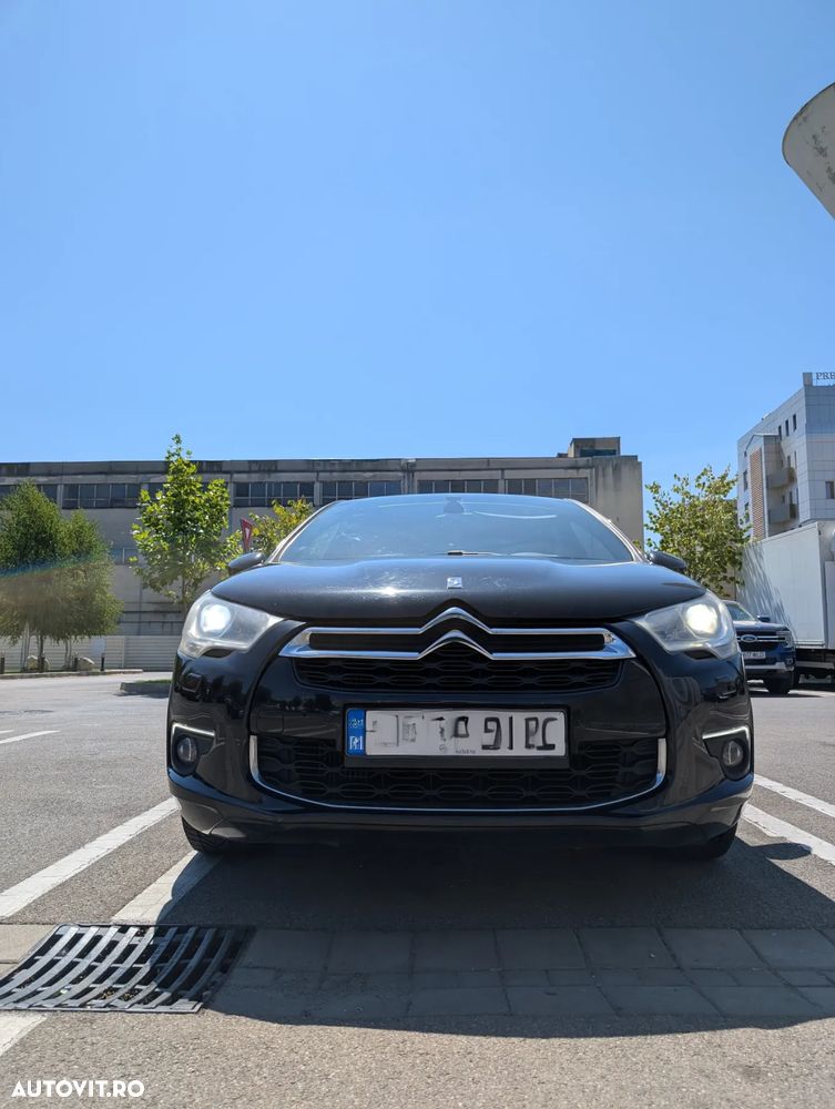 Citroën DS4 THP 155 EGS6 SoChic - 13