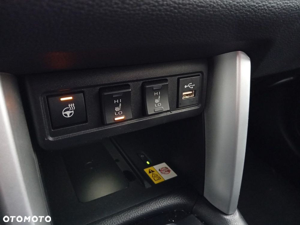 Toyota Corolla Cross - 17