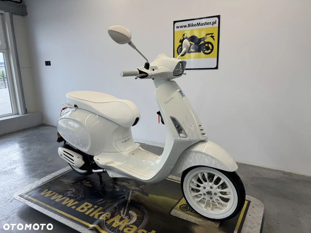 Piaggio Vespa - 3