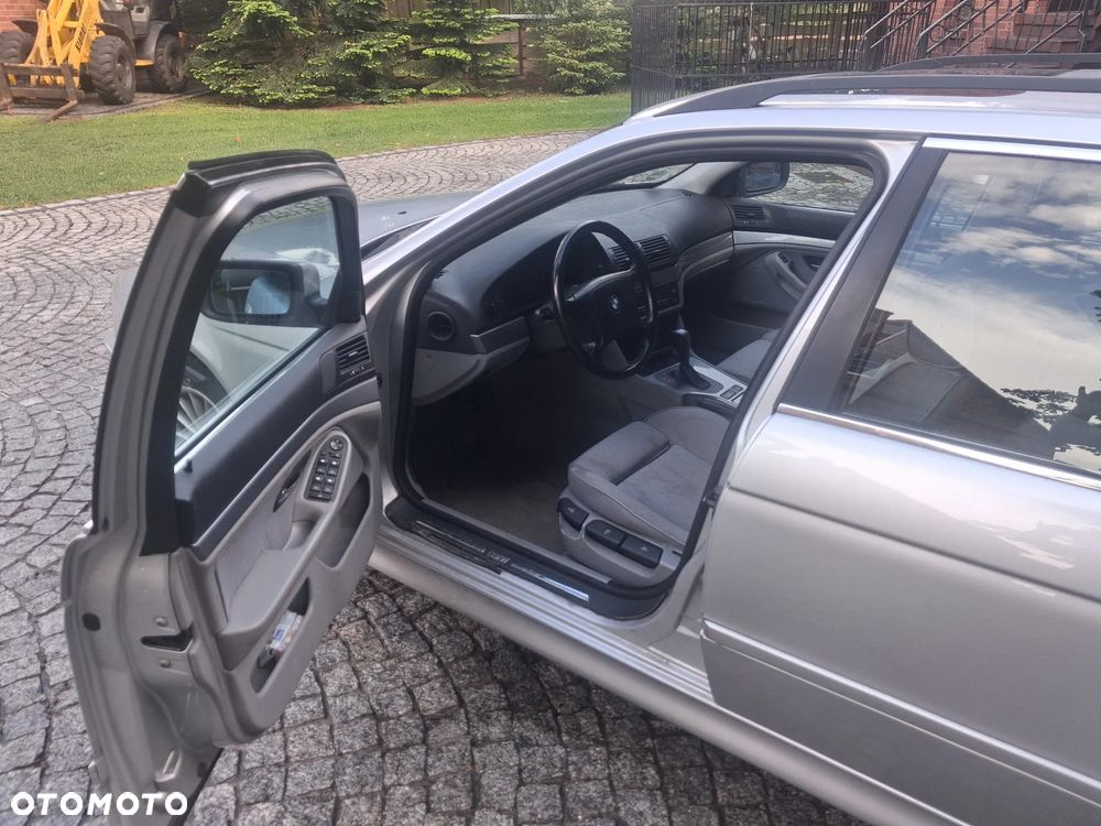 BMW Seria 5 525i - 3