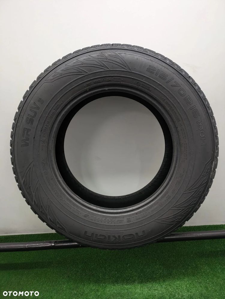 Opony zimowe 215/70/16 Nokian WR SUV 3 - 8