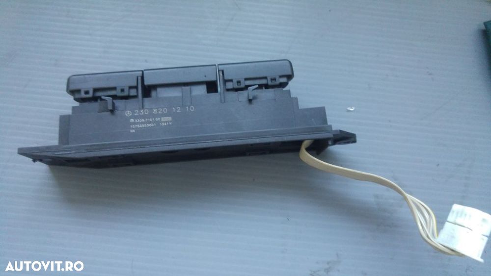 buton parcare mercedes sl r230 2308201210 - 3