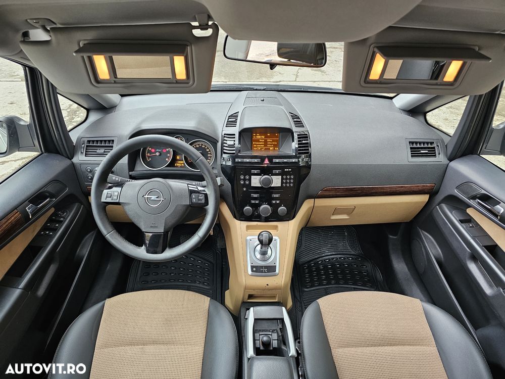 Opel Zafira 1.8 Easytronic Cosmo - 11