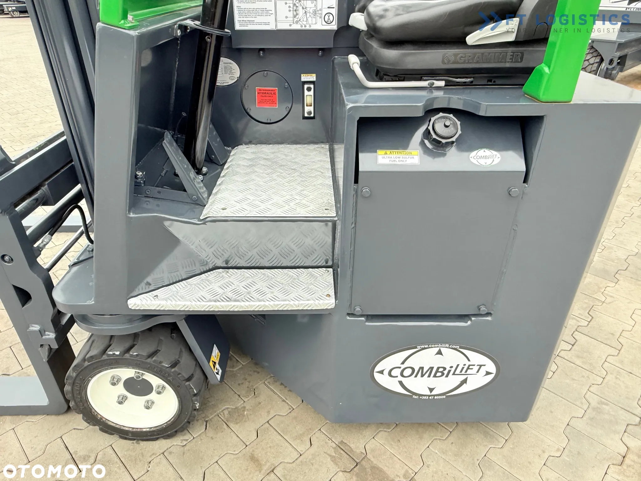 Combilift CB3000 / DIESEL / TRIPLEX 4900MM / WOLNY SKOK / PRZESUW WIDEŁ / POZYCJONER / WIDŁY 1500MM / JAK NOWY - 12