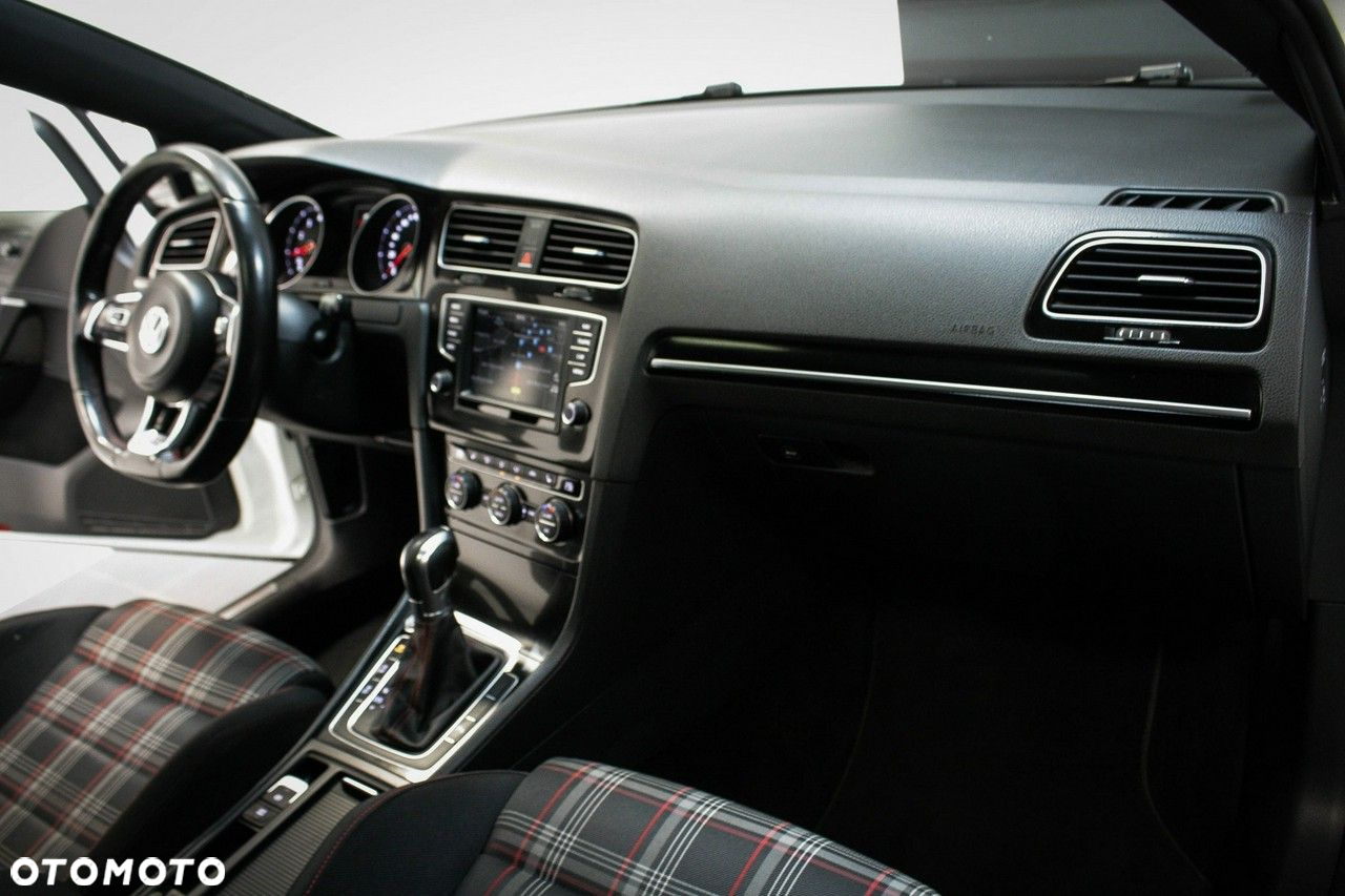 Volkswagen Golf VII 2.0 TSI BMT GTI Performance DSG - 17