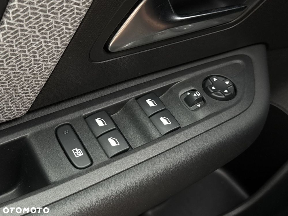 Citroën C4 1.2 PureTech Shine S&S EAT8 - 31
