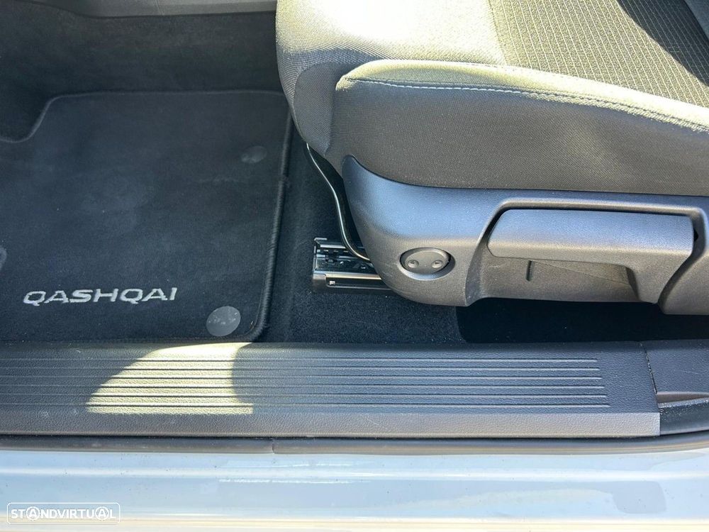 Nissan Qashqai 1.3 DIG-T N-Connecta - 12