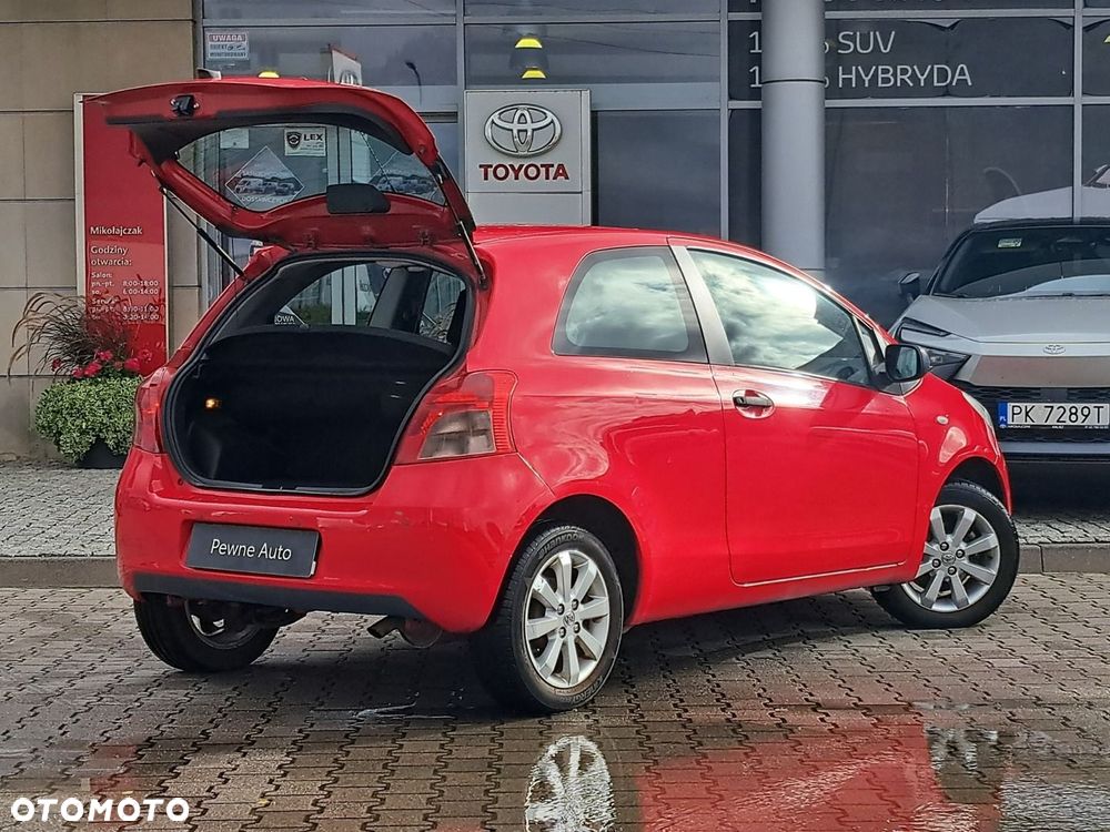 Toyota Yaris 1.3 Luna Premium - 6