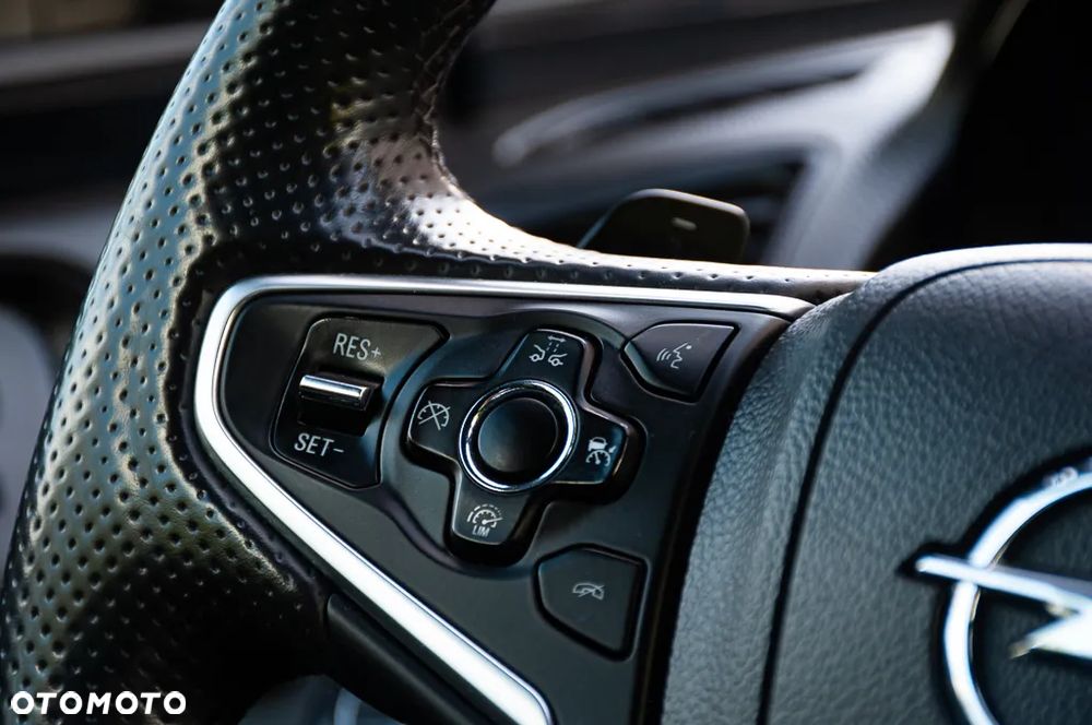 Opel Insignia 2.0 CDTI Cosmo - 37