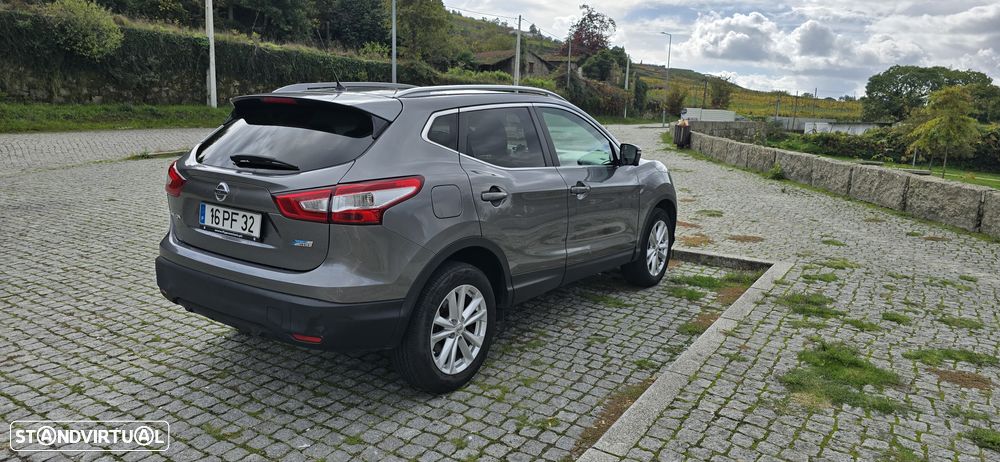 Nissan Qashqai 1.5 dCi Tekna Premium 17 Pele S Alcantara - 18